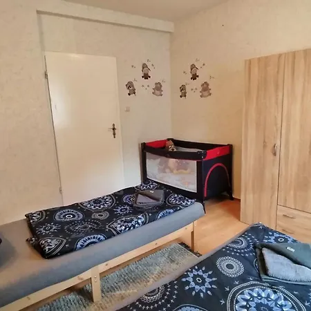 Scheels Apartament *